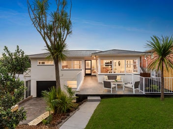 1/56 Elliott Avenue, Bayview, Auckland