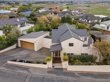 4 Somerton Rise, Westmorland, Christchurch