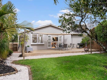 7A Lanark Place, Glen Innes, Auckland