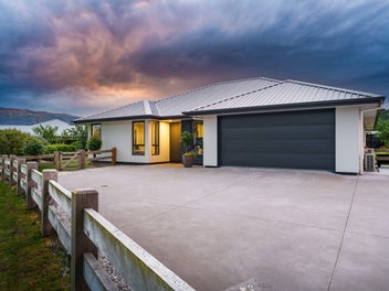 13 Three Kings Court, Outram, Outram