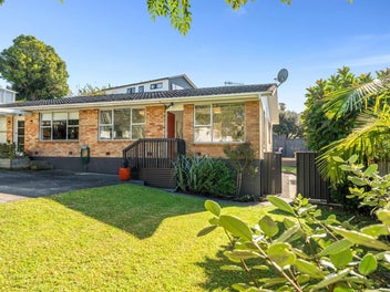 2/28 Lush Avenue, St Johns, Auckland
