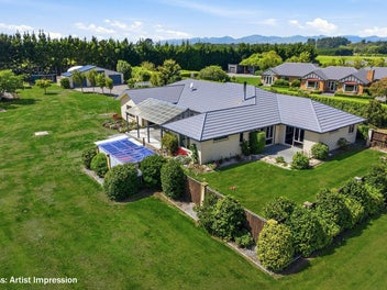 32 Devine Drive, Christchurch