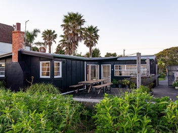 289 Clifton Road, Te Awanga, Te Awanga