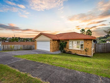 13 Ginders Drive, Massey, Auckland