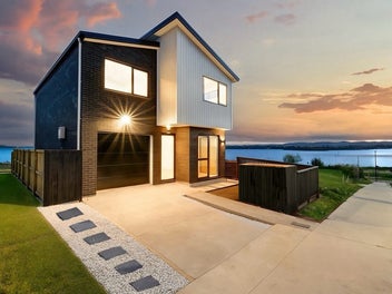 82 Picnic Point Road, Hobsonville, Auckland