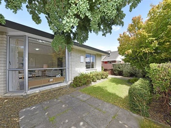 1/20 Glenharrow Avenue, Avonhead, Christchurch