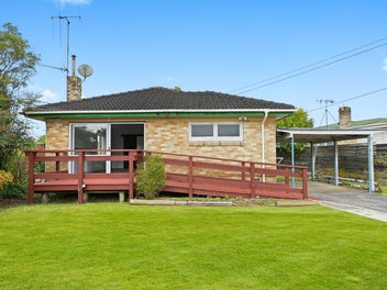 16 Keats Crescent, Enderley, Hamilton