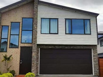 12 Pakirikiri Street, Long Bay, Auckland