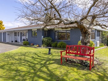 7 Kathleen Place, Rainbow Point, Taupo