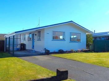 87 Hall Street, Hokitika