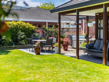 9 Clearwater Terrace, Brown Owl, Upper Hutt
