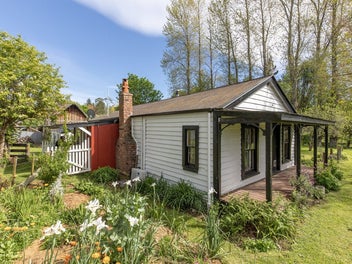 48 Phillips Street, Tikokino, Waipawa