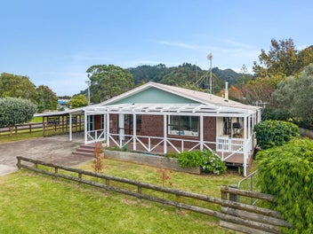 22 Pollen Street, Matata, Whakatane
