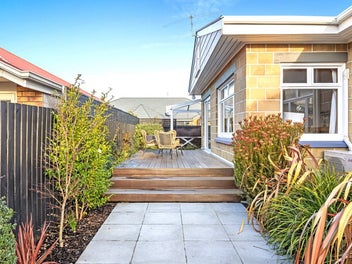 8 Ashmore Lane, Strowan, Christchurch