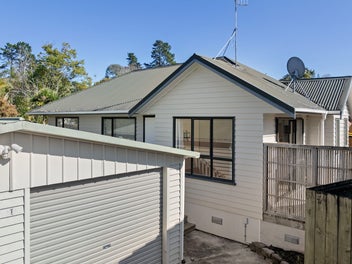 8A Coey Place, Glen Eden, Auckland