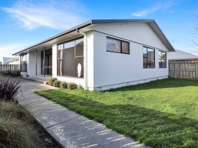 17 Mona Square, Ashburton, Ashburton