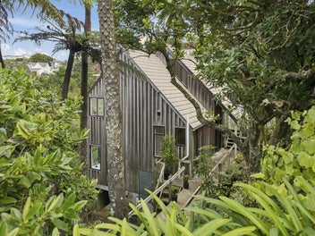 59 Lohia Street, Khandallah, Wellington