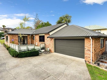 24 Palm Grove Drive, Western Heights, Hamilton