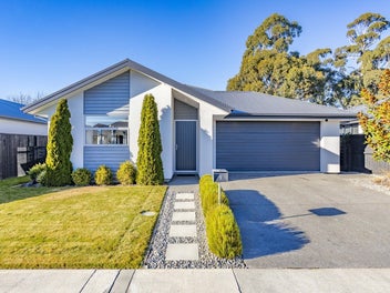 9 John Raven Lane, Woodend, Woodend