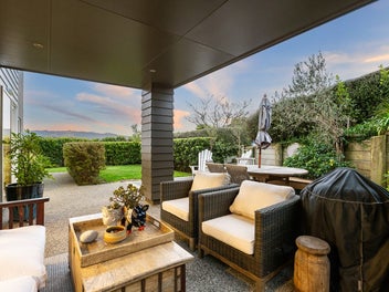 14 Paparoa Crescent, Aotea, Porirua