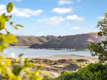 47 Kiriwai Road, Paremata, Porirua