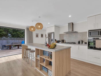 7 Thomas Way, Brightwater, Brightwater