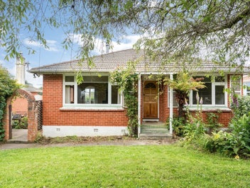 98 Helensburgh Road, Halfway Bush, Dunedin