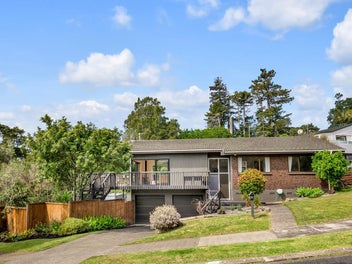 21 Lastel Place, Shelly Park, Auckland