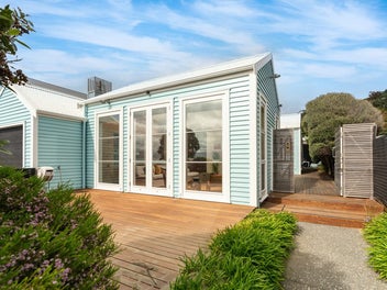 69 Marine Parade, Seatoun, Wellington