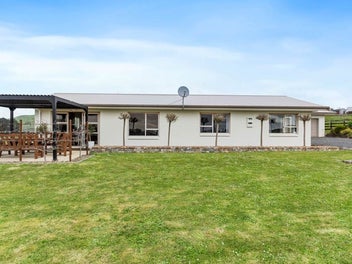 196 Paparata Road, Bombay, Bombay