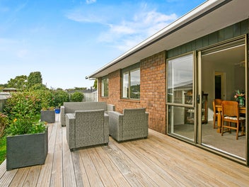 62 Heta Road, Highlands Park, New Plymouth