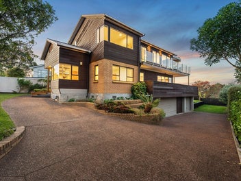 19 Sunrise Avenue, Murrays Bay, Auckland