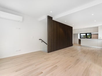 2/7 Arcadia Road, Epsom, Auckland