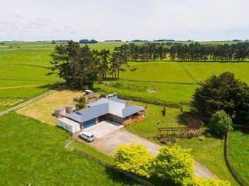 10 Green Road, Awahuri, Palmerston North