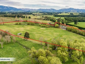 27 Foothills Road, Okuku