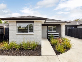 2/7 Rutherford Street, Chedworth, Hamilton