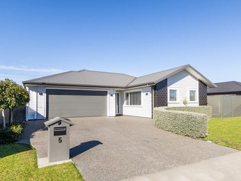 5 McKay Close, Frimley, Hastings