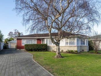 42 James Foley Avenue, Pirimai, Napier