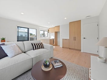 17A Greenhithe Road, Greenhithe, Auckland