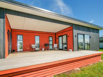 5 Elley Drive, Carters Beach, Westport