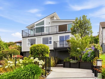 37 Earls Road, Saint Clair, Dunedin