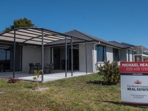 31 Eagles Way, Cable Bay, Cable Bay