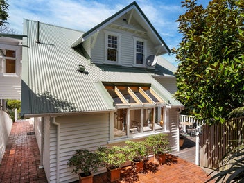 19 Rawhiti Terrace, Kelburn, Wellington