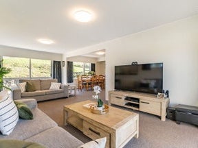 31 Cedar Street, Maungaraki, Lower Hutt