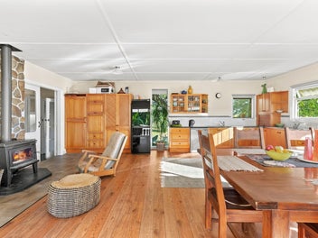 656 East Takaka Road, East Takaka