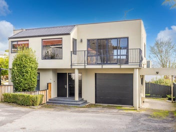 38B Forest Lake Road, Forest Lake, Hamilton