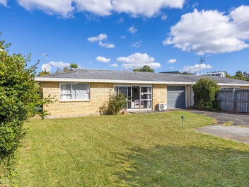 42 Livingstone Avenue, Nawton, Hamilton