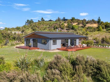 289 Bronte Road West, Bronte, Upper Moutere
