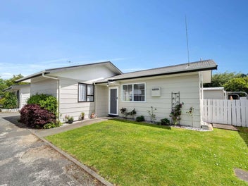 2D Roberts Avenue, Aramoho, Whanganui