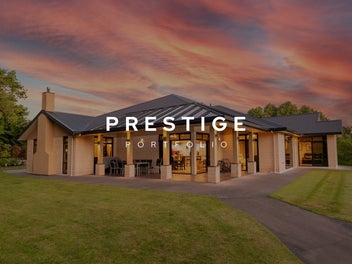 176 State Highway 3, Westmere, Whanganui